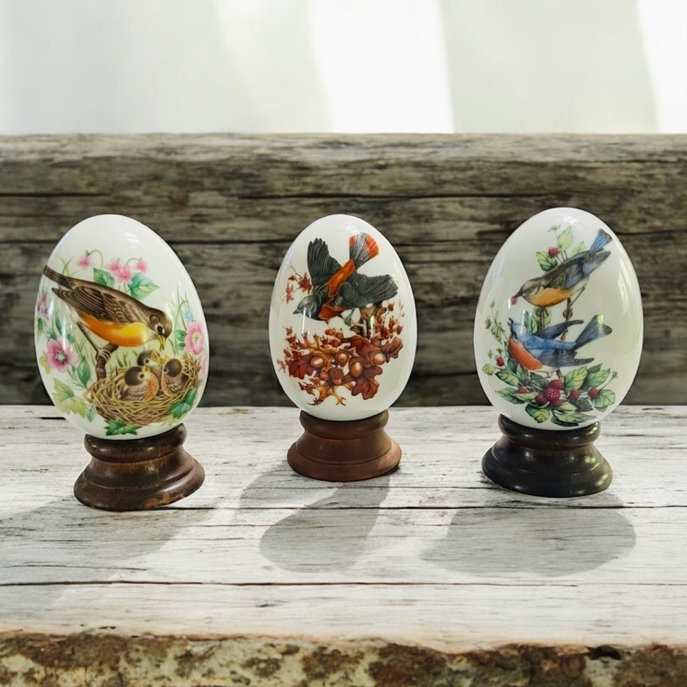 Avon Seasons Porcelain Eggs Birds Wooden Stands 1984 set of 3